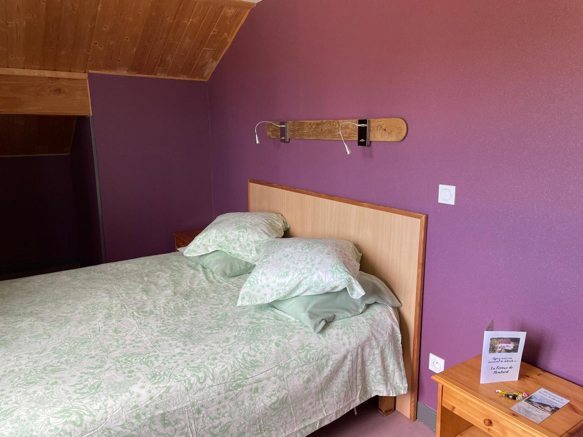 Bed and Breakfast La Ferme De Montard Montmorot Zimmer foto
