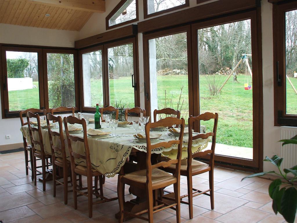 Bed and Breakfast La Ferme De Montard Montmorot Exterior foto